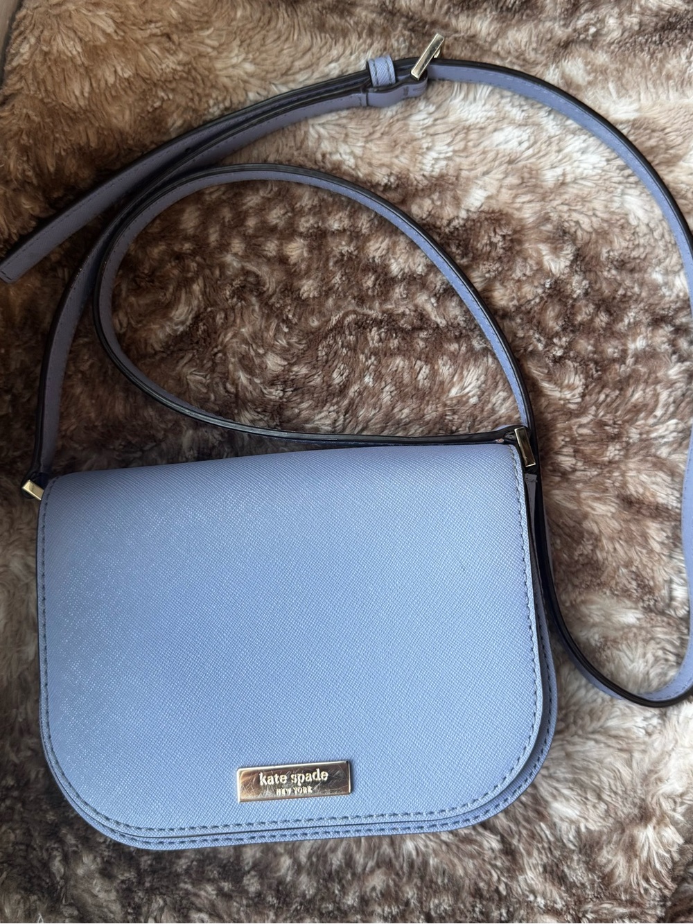 kate spade light blue crossbody bag with gold-tone logo